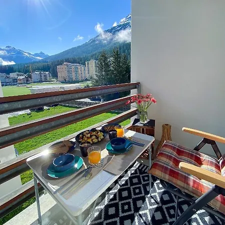 Apartment Swissme - Modernes Am Sportplatz Mit Balkon & Parkplatz