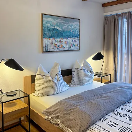 公寓 Swissme - Modernes Am Sportplatz Mit Balkon & Parkplatz *